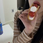 유튜브 <b>알고리즘</b>에 뜬 얼굴 없는 먹방녀 피지컬 실화냐?