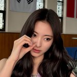 근데 솔직히 <b>여돌</b> 중에 데뷔초가 더이쁜애들