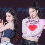 오늘자 아이린 카리나 <b>투샷</b>