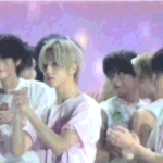 원빈 <b>승한</b>도 아이컨택하고 웃은거같음