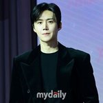 탈세 의혹 직격탄<b>차기작</b> 3편 어쩌나 "방송가 초비상"[MD이슈]