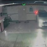 20대 <b>여성</b> 차량과 벽 사이 끼어 질식 상태로 병원 옮겨져