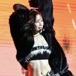 배에 초콜릿 뭐임? 나만 카즈하 <b>복근</b> 좋아함?