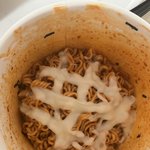 눈뜨자마자 먹는 <b>불닭</b>