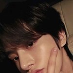 [댓글부탁해] 다들 색 있는 폰의 <b>장점</b>을 말해줘