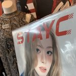 스테이씨 일본 <b>팝업</b> 상품