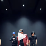 엔하이픈 제이 연습실 <b>피지컬</b> 실화냐? (바지 정보 좀)