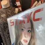 스테이씨 일본 <b>팝업</b> 상품