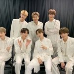 방탄 190603 오늘의 방탄_<b>런던</b> 웸블리 공연_방탄 알엠 진 슈가...
