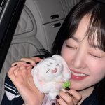 <b>아이돌</b>만큼 아이돌스러운 <b>배우</b> 공식 인형들