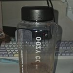 [드루와] 1리터 커피 <b>얼음</b>뺀 양이 이게 맞음?