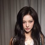 [드루와] <b>설윤</b>보다는