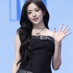 오늘 <b>안유진</b> 기사사진이라는데..