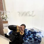 <b>제니</b> 사진전 수익금 전액으로 연탄 기부했대