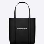 <b>새터</b> 명품 가방 매는거 오바임?