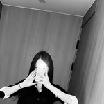 <b>올블랙</b>으로 맞춰 봣어