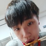 띠니 <b>짜장면</b> 먹고있긔