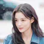 저런 칼단발 어울리기 힘든데 <b>분위기</b> 미쳤다