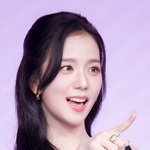 한결같이 얼굴 폼 유지하는 게 <b>신기</b>한 여돌