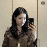 거울셀카 이런 <b>구도</b> 어케 찍는거임