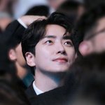 놀랍다 <b>중학교</b> 졸업 사진마저 살아남다니...