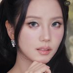 이사배가 <b>지수</b>한테 화장해준거봄?