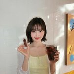 [추천선플만] <b>크러쉬</b>’ 조이, 놀라운 뼈말라 몸매‥쇄골에 물 고이겠네