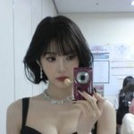 다이어트 성공 후 슬림 몸매…'레전드' 단발 <b>스타일링</b> [해시태그]