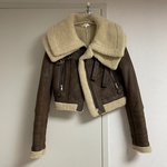 얘더라 이 <b>자켓</b> 오때