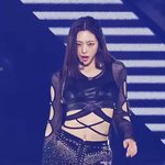 <b>유나</b> 골반 조회수 터짐