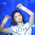 <b>원희</b>가 하이브 에이스가 맞는듯 오늘 방탄 공연보고 확신함