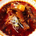 빨간맛의 쓰라림을 아는 <b>자여</b>