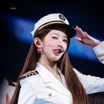 [추천선플만] <b>장원영</b> 몸매 미쳤다 ㄷㄷㄷㄷ