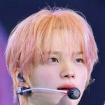 데뷔 후 첫 탈색 <b>머리</b>에 더 만화캐 같아짐