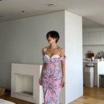 화사, 뼈말라 <b>몸매</b> 여전40kg대 찍고 자신감 폭발