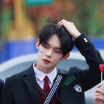 <b>저도</b> 알아요... 단정하게 생기지 못해서...