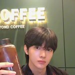 오우 릴스내리다가 이 사람 ㅈㄴ 잘<b>생겻</b>네