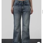 패고좀 도와주셈 <b>이</b> 바지에 상의 뭔 색이 어울릴거같아