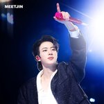 만우절 기념으로 올라왔던 월와핸 사진들