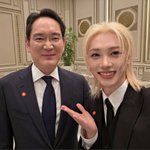 근데 왜 <b>이재용</b> 이렇게웃음