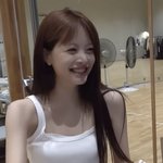 홍은채 청순하고 예쁜데 <b>다</b><b>들</b> 왜그럼??