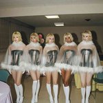 윤채 노출 진짜 싫어하나봄