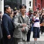 BTS 정국의 하이힐은 매우 높습니다.