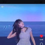 <b>지젤</b> 팔다리 개길다