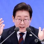 이 대통령 "<b>나</b>빼고, 대한민국 국민 웬만하면 다 전과 있어, 나라...