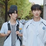 실물 후기가 한결같이 좋은 밴드 프론트맨