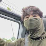 이건 마스크야 옷이야 왜 계속입어?