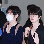 공항에서 아직도 이 <b>얼굴</b>폼 <b>수준</b> 나오는 거