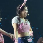 장원영 제니 <b>옷</b>이 왜?