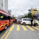 등굣길 안내하던 아파트 경비원, SUV에 치여 숨져…운전자 입건